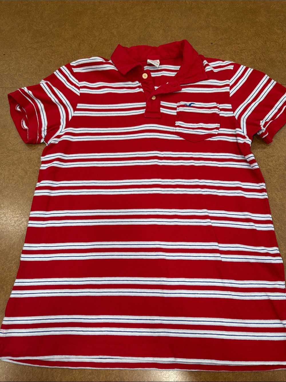 Hollister • Vintage • Y2K • Red and White Striped Polo with Chest Pocket • L